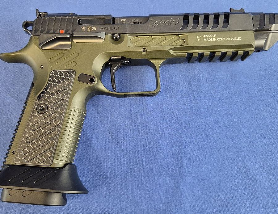 Arma Zeka AZ-P1 Sport Optics Spezial Kal. 9x19mm Black/OD Green 20 Schuss