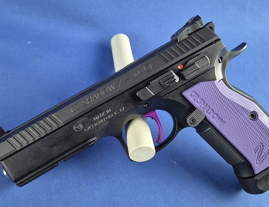 CZ 75 Shadow 2 Kal.9x19mm Bushing Cerny Lak Black/Purple