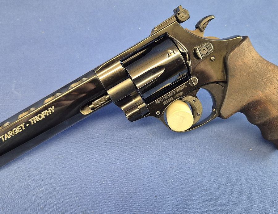 Weihrauch HW-9 TTC / TTM Kal.22lr, LL:6″ (ohne Kompensator) mit Match und Combat Griff